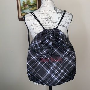 Fitness gym bag, cinch bag. Nice black flannel, embroidered letters “Back Buddy”